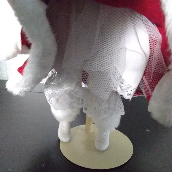 Holly - Collectible Franklin Mint Red Velvet Christmas Porcelain 16" Doll - Picture 3 of 8